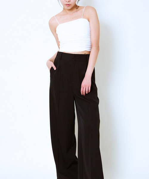 GORGE(ゴージ)の「《ギャザーデザイン×華奢ストラップ》冷感キャミトップス(タンクトップ・レディース・オフホワイト/ブラック/ブラウン・F)」の11枚目の写真