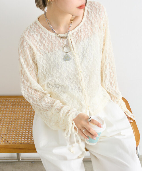 w closet(ダブルクローゼット)の「ドロストレースカーディガン(シャツ/ブラウス・レディース・アイボリー/ブラック/イエロー・FREE)」の4枚目の写真