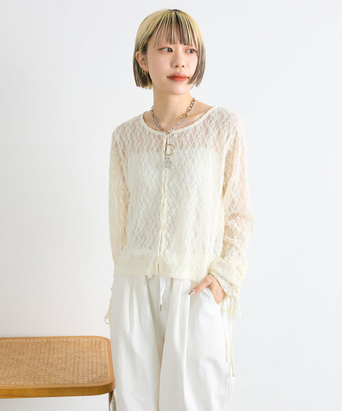 w closet(ダブルクローゼット)の「ドロストレースカーディガン(シャツ/ブラウス・レディース・アイボリー/ブラック/イエロー・FREE)」の5枚目の写真
