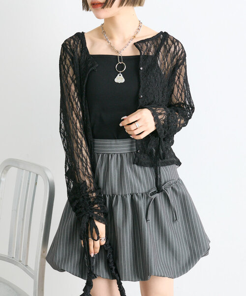 w closet(ダブルクローゼット)の「ドロストレースカーディガン(シャツ/ブラウス・レディース・アイボリー/ブラック/イエロー・FREE)」の17枚目の写真