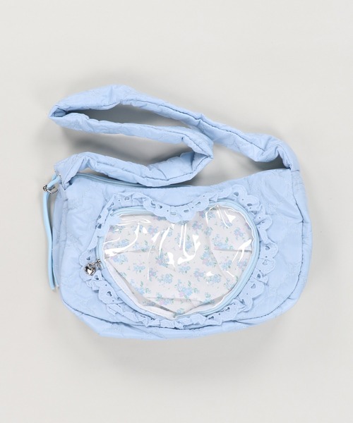 SPINNS(スピンズ)の「推しを入れられるポケットつき!痛バッグ/キルティング(ショルダーバッグ・レディース・ブラック/ホワイト/ブルー/ピンク・ONESIZE)」の3枚目の写真