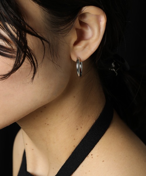 ORLEAN(オルレアン)の「【ORLEAN】シンプルフープピアス 太さ3.0mm(ピアス(両耳用)・レディース・シルバー系6/ゴールド系3/シルバー系2/シルバー系4/シルバー/ゴールド系2/シルバー系5/シルバー系3/ゴールド系5/ゴールド系6/ゴールド/シルバー系1/ゴールド系1/ゴールド系4・フリー)」の20枚目の写真