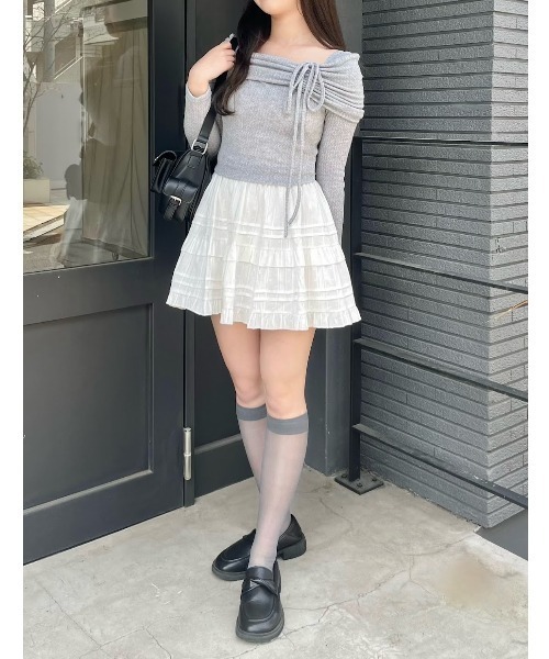 mellowneon(メロウネオン)の「オフショルライクリボントップス(Tシャツ/カットソー・レディース・ピンク/サックスブルー/ブラック・FREE)」の19枚目の写真