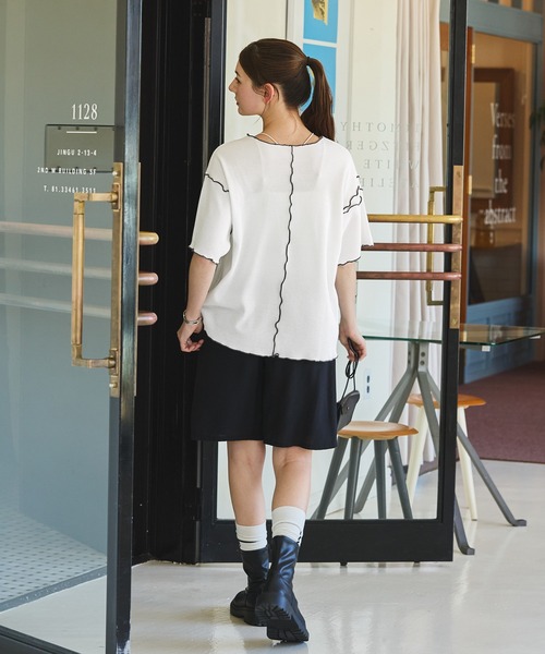 THE CRAFT CREW PRODUCTS(ザクラフトクループロダクツ)の「2WAYアシンメトリーメローワッフル半袖Tシャツ【THE CRAFT CREW PRODUCTS】(Tシャツ/カットソー・レディース・ピンク/オートミール/スミクロ/ブラック/オフホワイト/ブルー・FREE)」の11枚目の写真