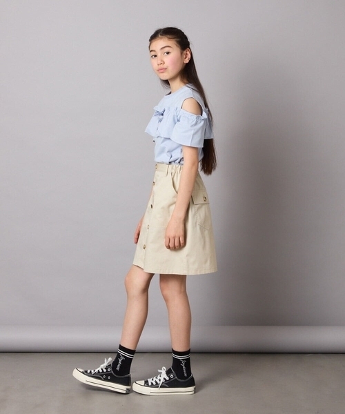 a.v.v（アーヴェヴェ）の「[140-150]ベイカーポケットスカート（スカート・キッズ・ダークインディゴブルー/ベージュ・150/140）」の8枚目の写真