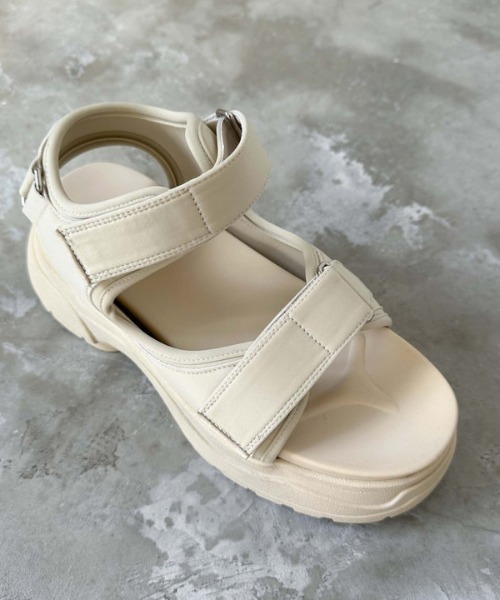 archives（アルシーヴ）の「厚底スポサン（サンダル・レディース・アイボリー/ブラック・SMALL/MEDIUM）」の7枚目の写真