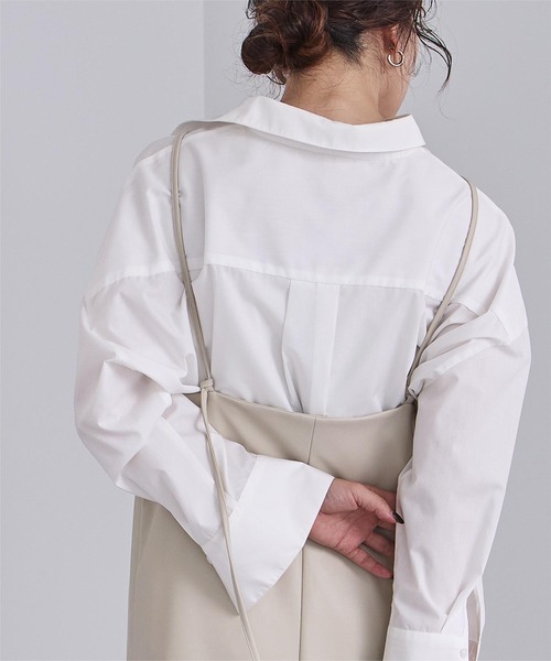 UR'S(ユアーズ)の「フェイクレザーサロペットワンピース(ワンピース・レディース・ライトベージュ/ブラック・L/M/S)」の13枚目の写真