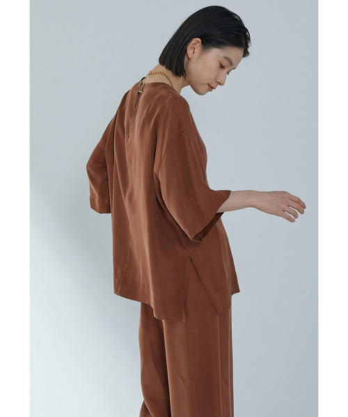 1er Arrondissement（プルミエアロンディスモン）の「【リニューアル】キュプラフィブリルＴブラウス（シャツ/ブラウス・レディース・ベージュ系その他/ブラウン系その他5/ブラウン系その他4・36/38）」の6枚目の写真