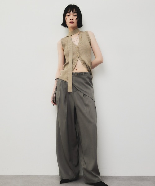 HANNE（アン）の「スカーフセットタックワイドパンツ（スラックス・レディース・ネイビー/グレイッシュベージュ・SMALL/MEDIUM）」の10枚目の写真