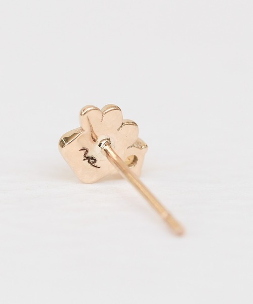 【追跡付】揺れるチャーム♡めちゃ可愛♪PETIT LOUISピアス K10 Lucky U petit joie 肉球ピアス（ピアス（片耳用））｜NOIR