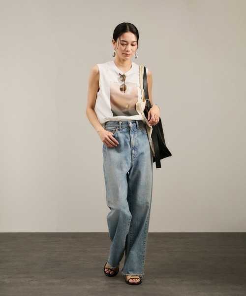 SALON adam et rope'(サロン アダム エ ロペ)の「Yasuko Hirano / 平野泰子 ARTプリントノースリーブT(タンクトップ・レディース・ホワイト系その他2/ホワイト系その他4/ホワイト・FREE)」の8枚目の写真