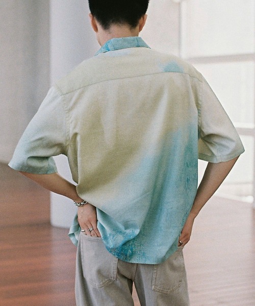 WYM LIDNM（ウィム バイ リドム）の「ABSTRACT ART GRAPHIC H/S SHIRT（シャツ/ブラウス・メンズ・グレー系/ブルー/ブラウン系/ライム・S/M/L）」の6枚目の写真