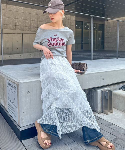 SpRay(スプレイ)の「フロッキーロゴオフショルトップス(Tシャツ/カットソー・レディース・ホワイト/グレー/ブラック/ブラウン/ボルドー・FREE)」の14枚目の写真
