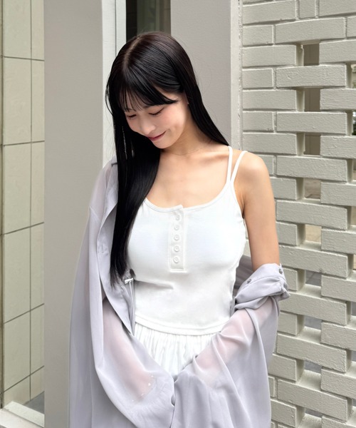 mellowneon(メロウネオン)の「ダブルストラップカップ付きキャミソール(キャミソール・レディース・アイボリー/ブラック/ホワイト/チャコールグレー・FREE)」の8枚目の写真