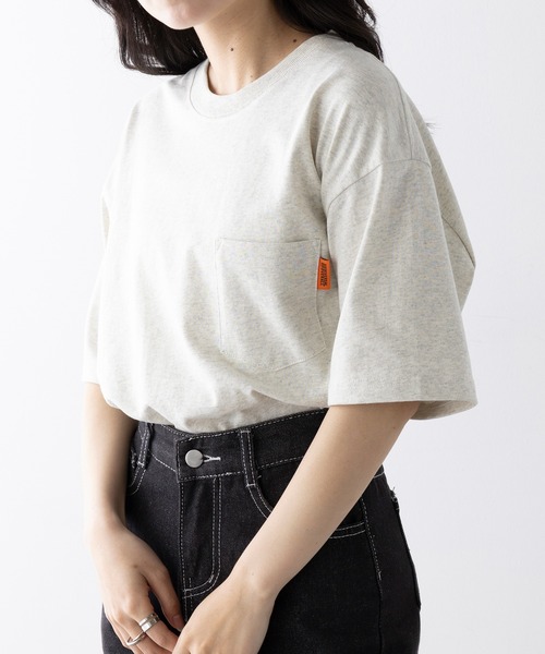 UNIVERSAL OVERALL(ユニバーサルオーバーオール)の「【UNIVERSAL OVERALL】UO LOGO BACK PT TEE U2523209-B(Tシャツ/カットソー・レディース・ホワイト/オートミール/ブラック・S/M/L/XL)」の20枚目の写真