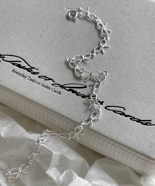 Fun & Daily（ファンアンドデイリー）の「F&D : チェーンリボンブレスレット(Silver925)（ブレスレット・レディース・シルバー・FREE）」の3枚目の写真