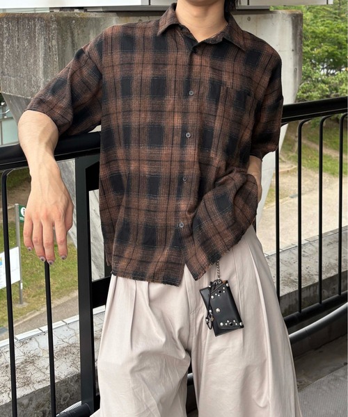 EPNK（イーピーエヌケー）の「【EPNK】Tie-dye cut off half check shirt /  タイダイカットオフハーフチェックシャツ（シャツ/ブラウス・メンズ・ブラック/ネイビー/ブラウン・SMALL/MEDIUM/LARGE）」の2枚目の写真
