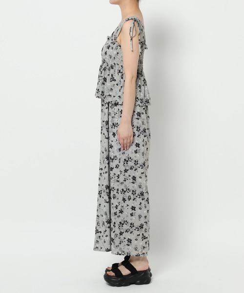 mysty woman(ミスティウーマン)の「フラワープリントサロペット 575283(サロペット/オーバーオール・レディース・ブラウン/グレー・FREE)」の12枚目の写真