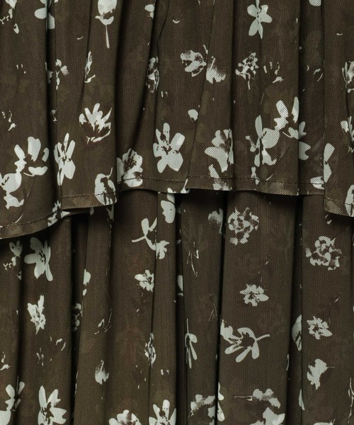 mysty woman(ミスティウーマン)の「フラワープリントサロペット 575283(サロペット/オーバーオール・レディース・ブラウン/グレー・FREE)」の3枚目の写真