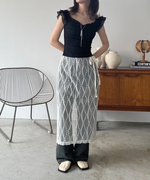Jewelobe(ジュエローブ)の「カシュクールスクエアトゥバックストラップシューズ(パンプス・レディース・ブラック/アイボリー・XL/L/M/S)」の6枚目の写真