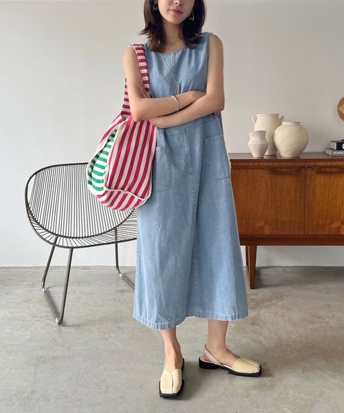 Jewelobe(ジュエローブ)の「カシュクールスクエアトゥバックストラップシューズ(パンプス・レディース・ブラック/アイボリー・XL/L/M/S)」の11枚目の写真