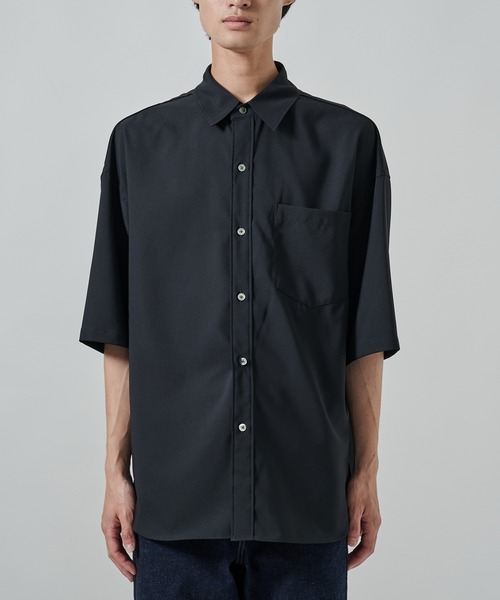 STUDIOUS（ステュディオス）の「【STUDIOUS】SUKENAI SHIRTS S/S / 透けないシャツ / 防シワ素材（シャツ/ブラウス・メンズ・ブラック/ホワイト/ダークグレー/モカ・2/1）」の5枚目の写真