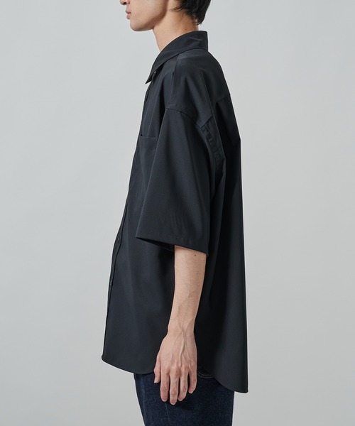 STUDIOUS（ステュディオス）の「【STUDIOUS】SUKENAI SHIRTS S/S / 透けないシャツ / 防シワ素材（シャツ/ブラウス・メンズ・ブラック/ホワイト/ダークグレー/モカ・2/1）」の6枚目の写真