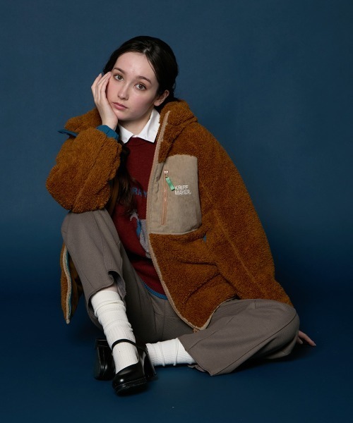 KRIFF MAYER Lady's Collection（クリフメイヤーレディースコレクション）の「【軽い･暖かい】シャギーボアフードジャケット（その他アウター・レディース・カラフル/ネイビー/ブラウン/ブラック/グレー/グリーン/ナチュラル・MEDIUM/LARGE）」の15枚目の写真