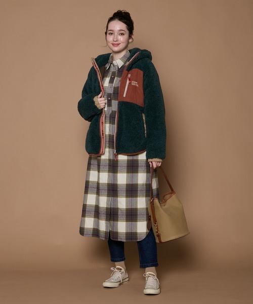 KRIFF MAYER Lady's Collection（クリフメイヤーレディースコレクション）の「【軽い･暖かい】シャギーボアフードジャケット（その他アウター・レディース・カラフル/ネイビー/ブラウン/ブラック/グレー/グリーン/ナチュラル・MEDIUM/LARGE）」の20枚目の写真