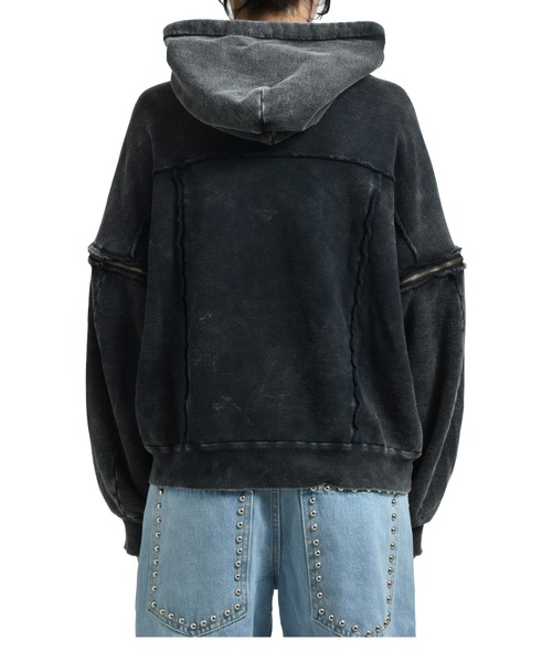 VIVAMUS(ヴィヴァムス)の「SPLIT SWEAT HOODIE(パーカー・レディース・ブラック・OS)」の2枚目の写真