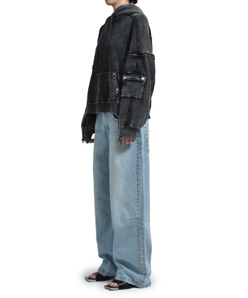 VIVAMUS(ヴィヴァムス)の「SPLIT SWEAT HOODIE(パーカー・レディース・ブラック・OS)」の4枚目の写真