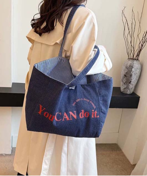 FINEnough(ファインナフ)の「リバーシブルロゴ入りトートバッグ(ショルダーバッグ・レディース・イエロー/ピンク/レッド/ネイビー/ホワイト・FREE)」の1枚目の写真