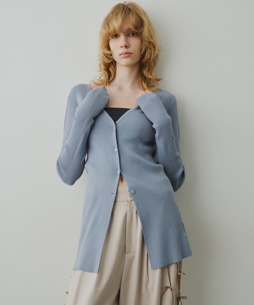 LA BELLE ETUDE(ラベルエチュード)の「バックスリットリブカーディガン(カーディガン/ボレロ・レディース・ブラック/ブルー/レッド/ブラウン/アイボリー/ピンク/ミント・FREE)」の21枚目の写真