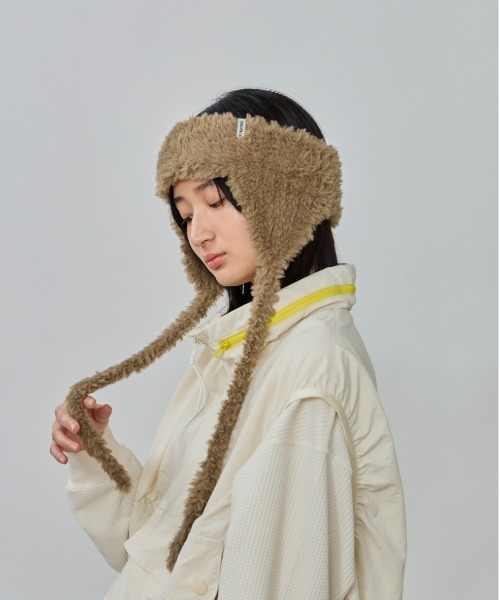 OVERRIDE（オーバーライド）の「OVERRIDE  KNIT FURRY FLAPBAND / オーバーライド（ヘアバンド・レディース・ホワイト/ピンク/ベージュ・57~59cm）」の7枚目の写真
