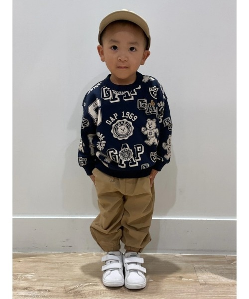 GAP(ギャップ)の「ヴィンテージソフト GAPロゴ スウェットシャツ (幼児・ベビー)(スウェット・キッズ・ベージュ/ネイビー・70cm/80cm/90cm/95cm/100cm/105cm/110cm)」の6枚目の写真