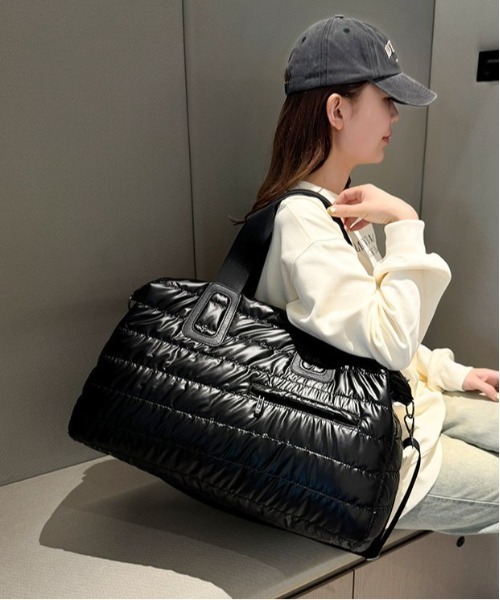 COMON+(コモンプラス)の「撥水加工で大容量35L 機内持ち込み可能 ボストンバッグ(ボストンバッグ・レディース・シルバー/ブラック/アイボリー・FREE)」の15枚目の写真