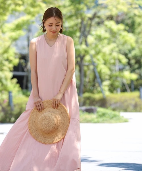 PLEATSPLEASE　ノースリーブワンピース　裾切り込みデザイン 25%OFF】ノースリーブサイドカットプリーツワンピース – La lune