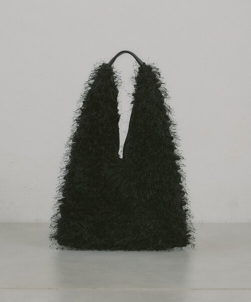 CIAOPANIC TYPY(チャオパニックティピー)の「【秋先取りコーデが叶う】フリンジボアトライアングルBAG(トートバッグ・レディース・ブラック/グレー/オフホワイト/レッド・ONE SIZE)」の22枚目の写真