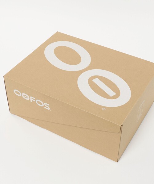 OOFOS(ウーフォス)の「<OOFOS>OOmega Luxe(サンダル・レディース・ブラック/ベージュ・23cm/25cm/24cm)」の14枚目の写真