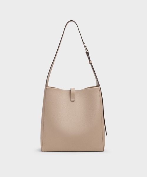 CHARLES & KEITH（チャールズ & キース）の「Beryl ベリル ベルトホーボーバッグ（ショルダーバッグ・レディース・ライトベージュ/ブラック/ワインレッド・L）」の14枚目の写真