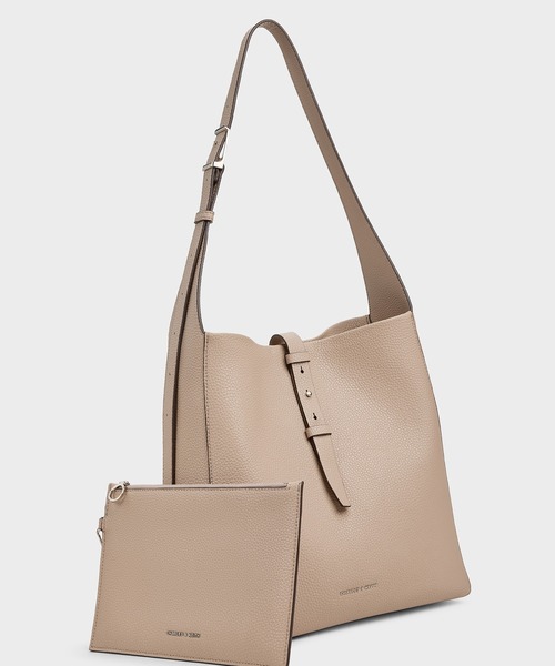 CHARLES & KEITH（チャールズ & キース）の「Beryl ベリル ベルトホーボーバッグ（ショルダーバッグ・レディース・ライトベージュ/ブラック/ワインレッド・L）」の15枚目の写真