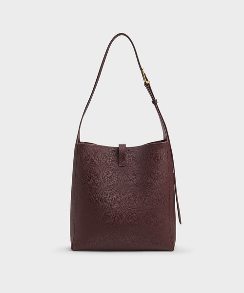 CHARLES & KEITH（チャールズ & キース）の「Beryl ベリル ベルトホーボーバッグ（ショルダーバッグ・レディース・ライトベージュ/ブラック/ワインレッド・L）」の19枚目の写真
