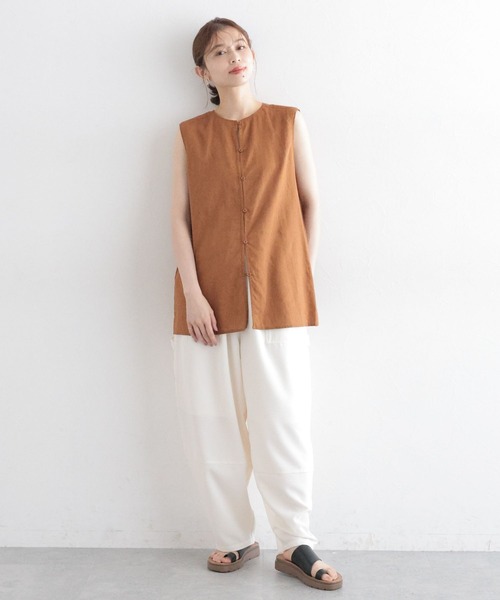 studio CLIP(スタディオクリップ)の「コットンリネンシアーノースリーブブラウス(シャツ/ブラウス・レディース・キャメル/ネイビー/カーキ・FREE)」の12枚目の写真