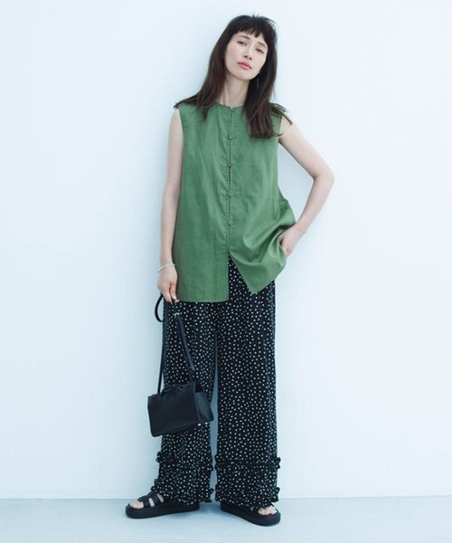 studio CLIP(スタディオクリップ)の「コットンリネンシアーノースリーブブラウス(シャツ/ブラウス・レディース・キャメル/ネイビー/カーキ・FREE)」の14枚目の写真