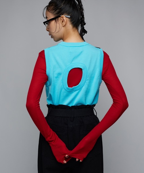 Narcissus（ナルシス）の「カットノースリニットトップス　（タンクトップ・レディース・ブルー/ブラック・FREE）」の7枚目の写真