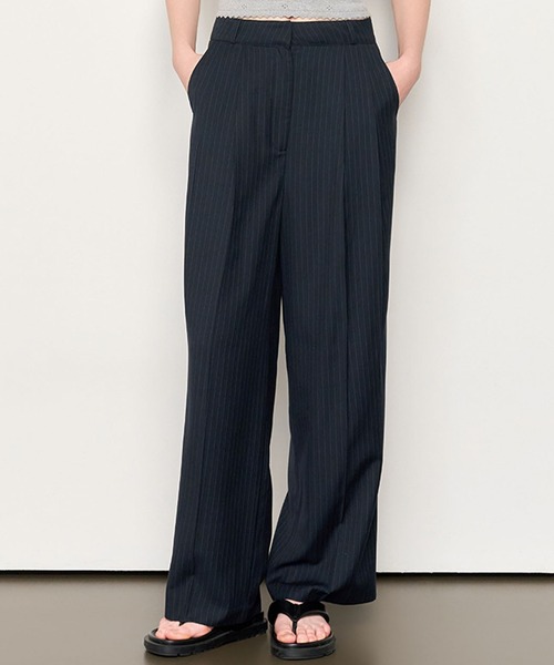 GENERAL IDEA（ジェネラルアイデア）の「GENERAL IDEA/ジェネラルアイディア pin stripe wide slacks スラックス（スラックス・レディース・チャコール/ネイビー・M/L）」の2枚目の写真