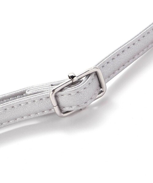 BeBe（ベベ）の「レザー調リボンフラップベルト付きショルダーバッグ（ショルダーバッグ・キッズ・ボルドー/グレー・FREE）」の9枚目の写真