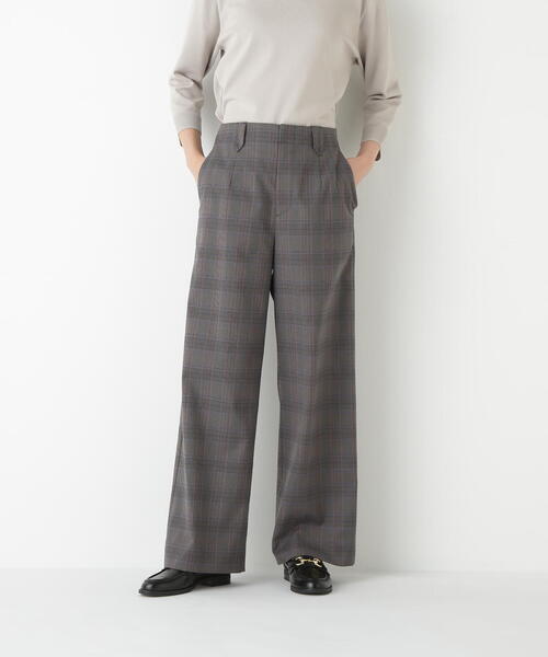 human woman（ヒューマンウーマン）の「◆強撚シャークスキンセミワイドパンツ（その他パンツ・レディース・チャコールグレー/ベージュ/ネイビー・SMALL/MEDIUM/LARGE）」の17枚目の写真