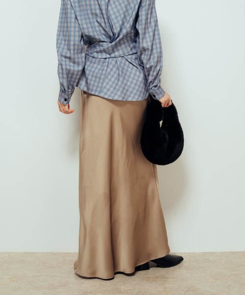 Shelly island(シェリーアイランド)の「サテン華奢見えスカート(スカート・レディース・ブラック/ブラウン/ベージュ・FREE)」の22枚目の写真