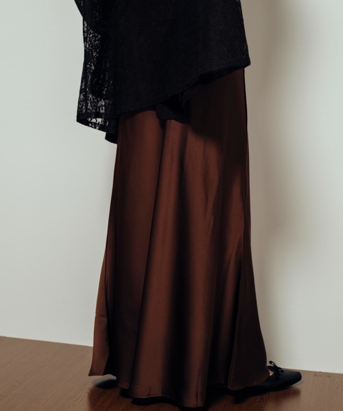 Shelly island(シェリーアイランド)の「サテン華奢見えスカート(スカート・レディース・ブラック/ブラウン/ベージュ・FREE)」の9枚目の写真